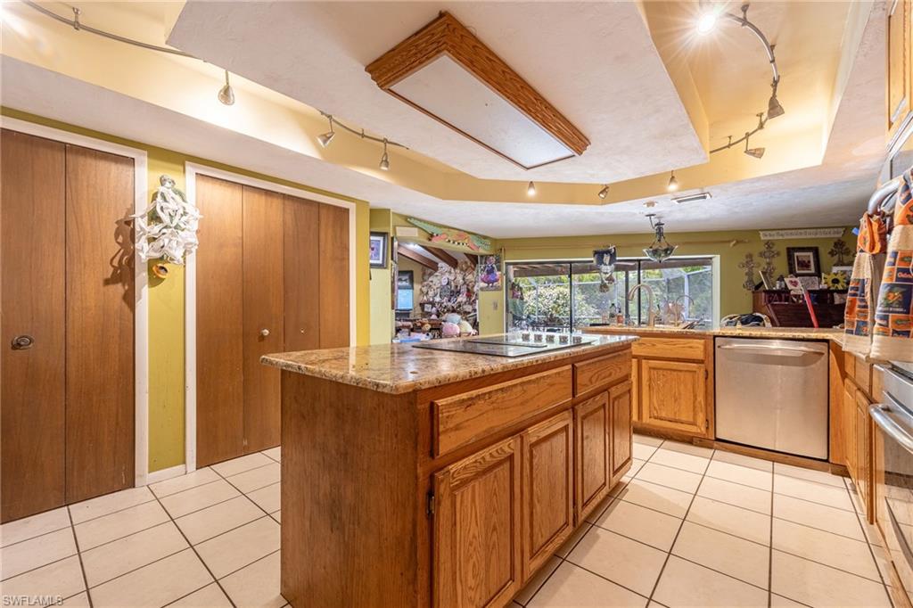 13746 Brynwood Ln Property Photo 21