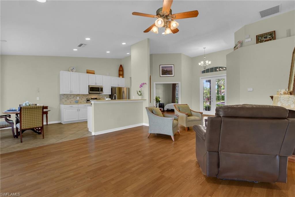 3807 Recreation Ln Property Photo 6
