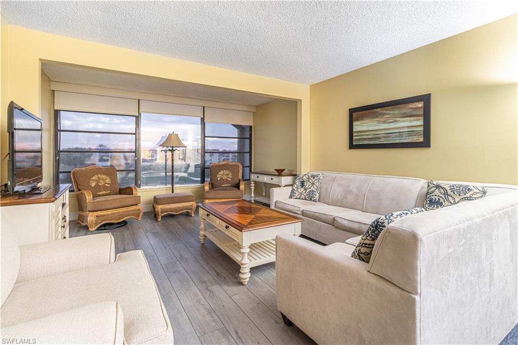 1747 Pebble Beach Dr 315 Property Photo 4