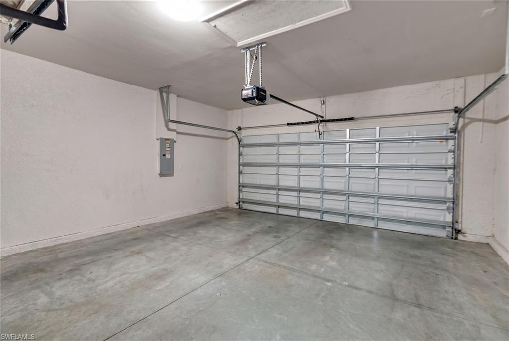 1086 W Leader Ct Property Photo 15