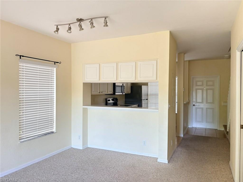 8162 Pacific Beach Dr Property Photo 5