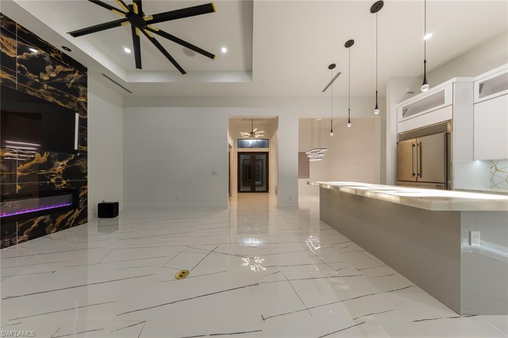 618 North Ave Property Photo 9