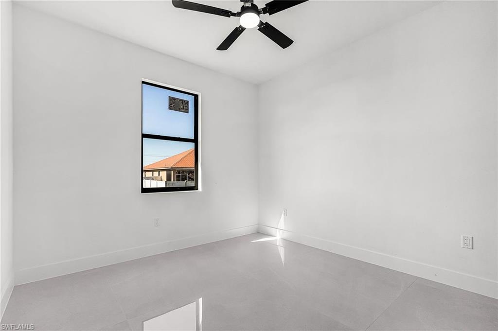 1900 Nw Embers Ter Property Photo 23