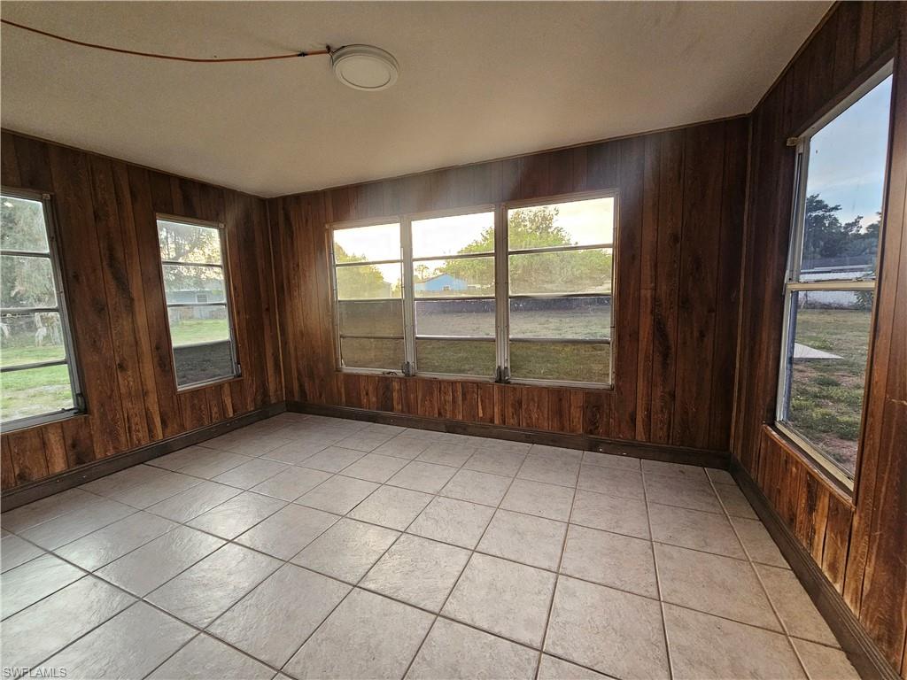 423 Morgan Cir S Property Photo 12