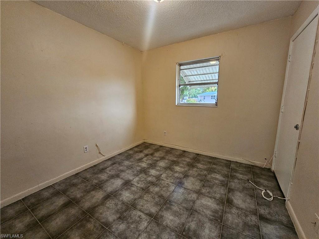 423 Morgan Cir S Property Photo 19
