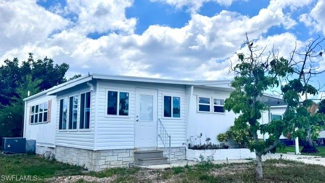 5664 Captain John Smith Loop Property Photo 12
