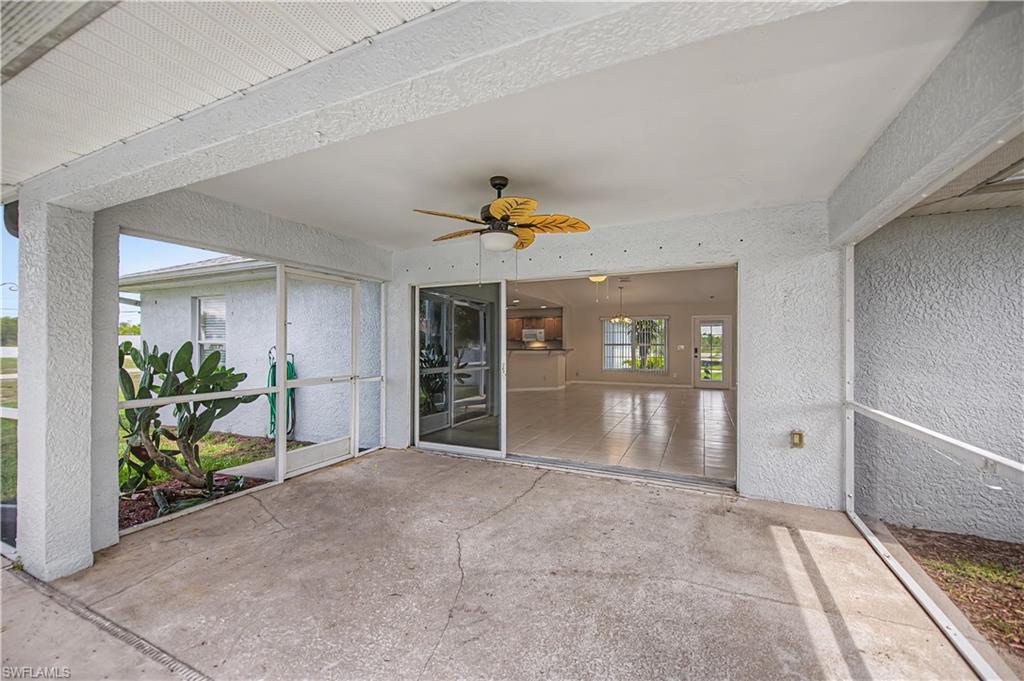 1922 Jacaranda Pkwy W Property Photo 5
