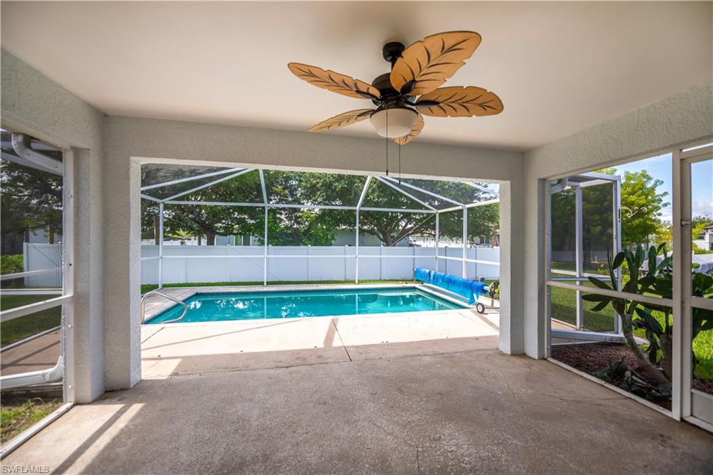 1922 Jacaranda Pkwy W Property Photo 8