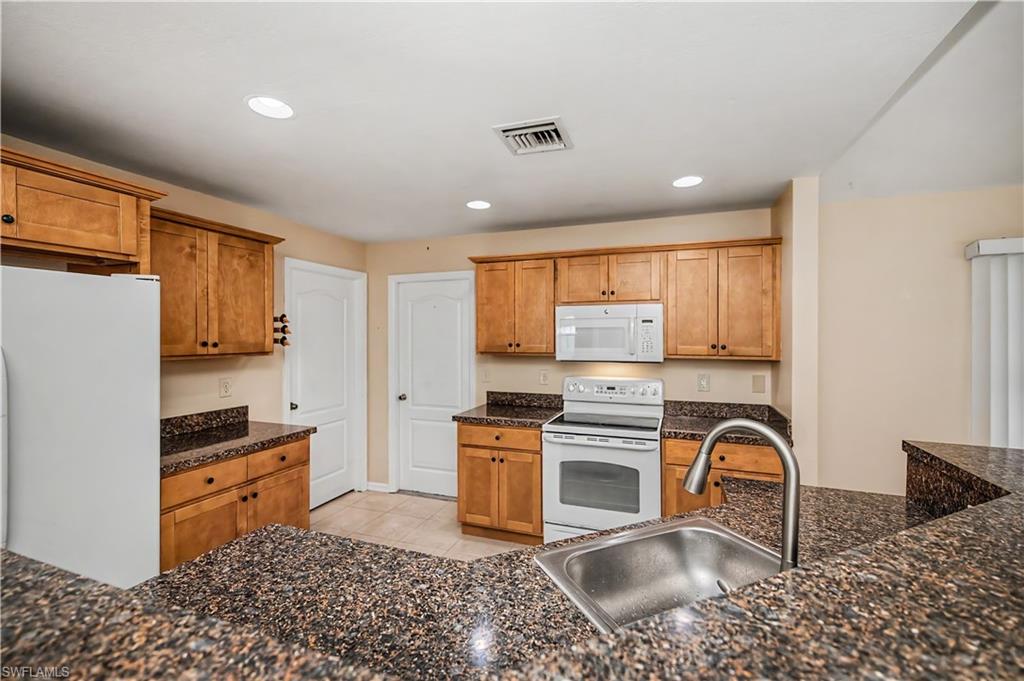1922 Jacaranda Pkwy W Property Photo 15