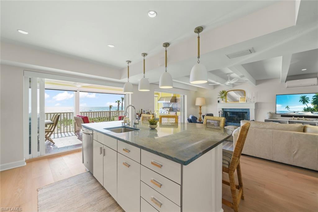 1 Sunset Captiva Ln Property Photo 7