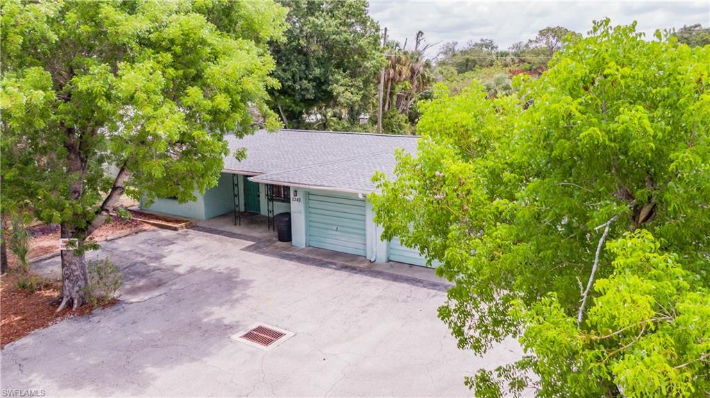 2243/2245 Altamont Ave Property Photo 6