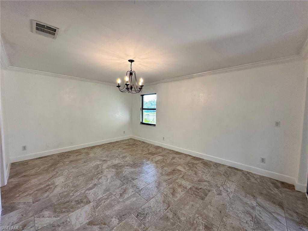 4266 Island Cir B Property Photo 13