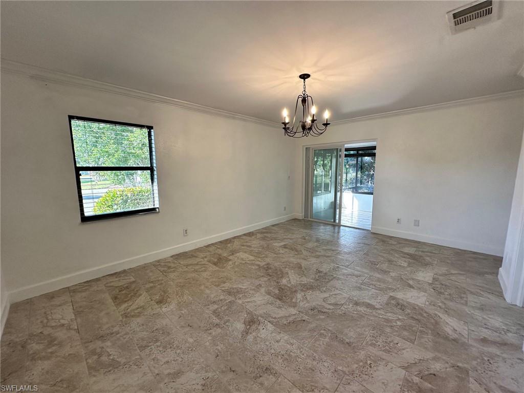 4266 Island Cir B Property Photo 14