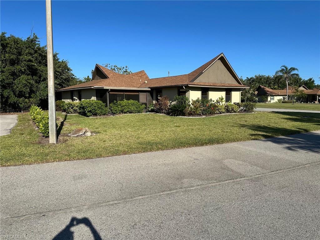 4266 Island Cir B Property Photo 16