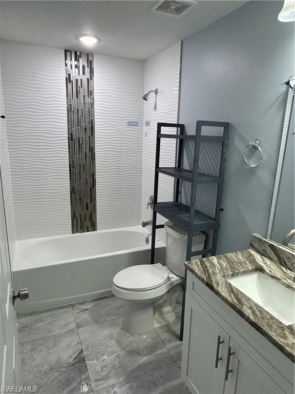 2225/2227 Snead Dr Property Photo 6
