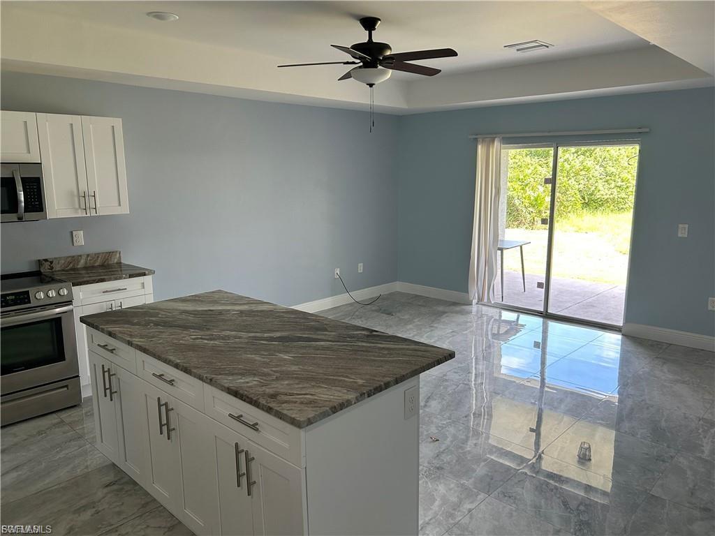 2225/2227 Snead Dr Property Photo 8