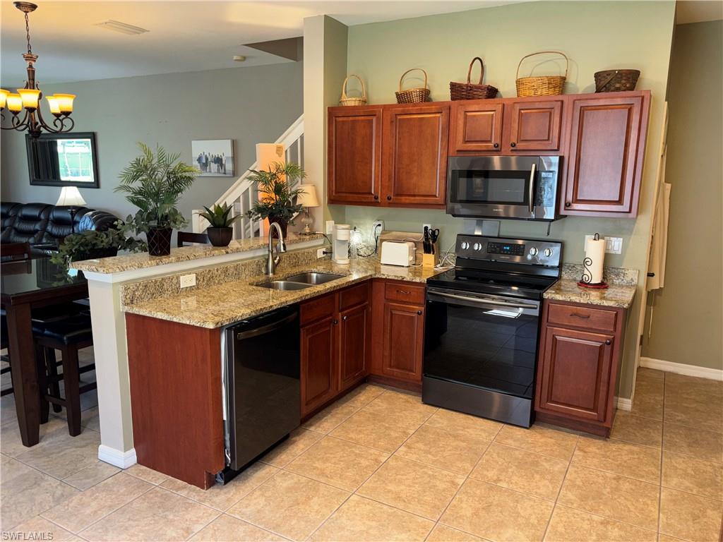 8271 Village Edge Cir 6 Property Photo 3
