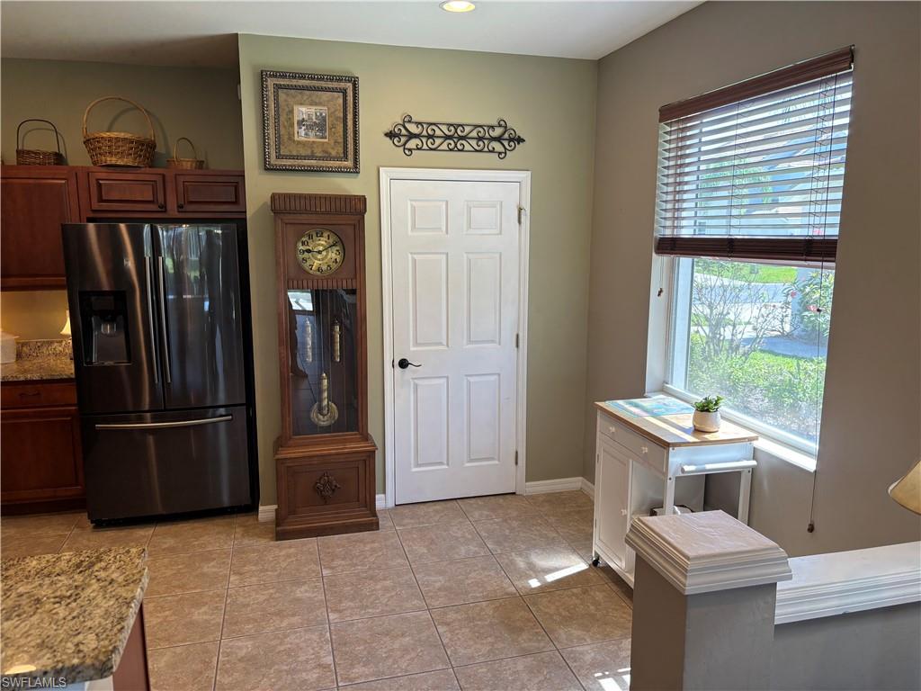 8271 Village Edge Cir 6 Property Photo 8