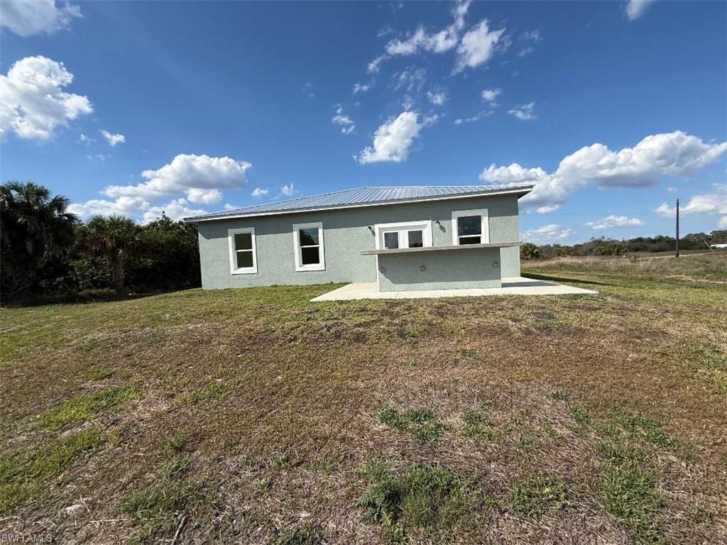 115 Lansing Cir Property Photo 2