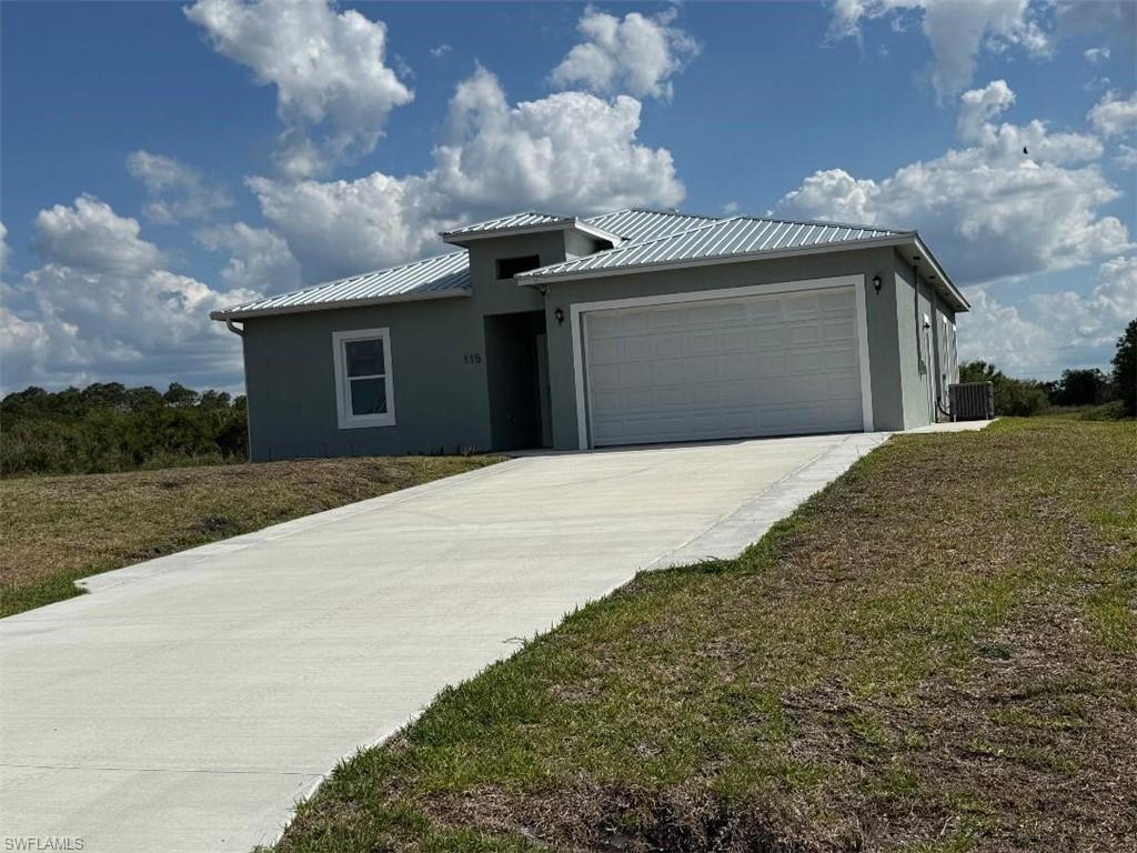 115 Lansing Cir Property Photo 3