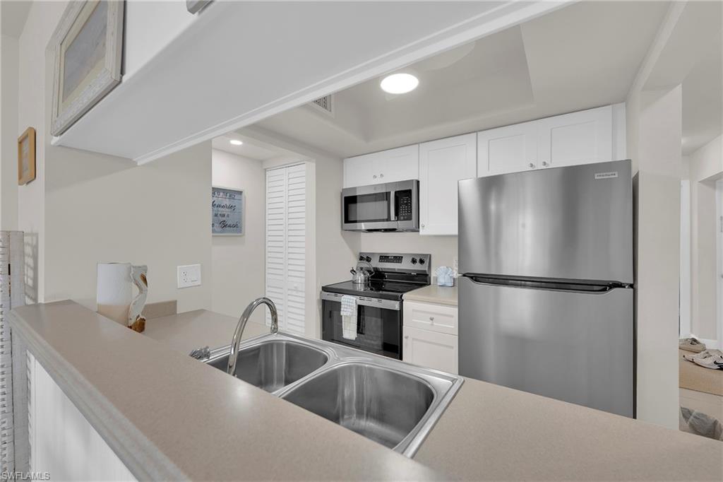 200 Lenell Rd 218 Property Photo 5