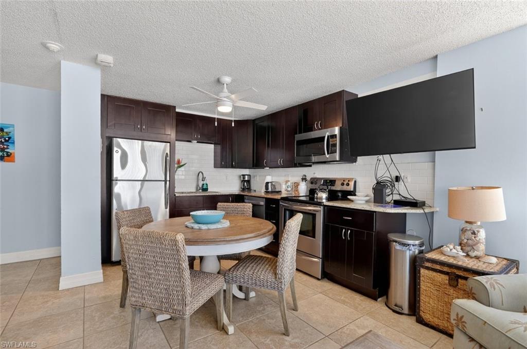 7330 Estero Blvd 702 Property Photo 4