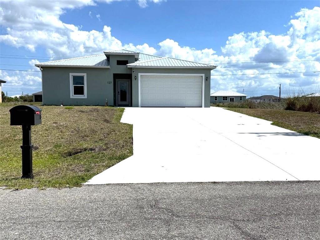 127 Carousel Ave Property Photo 1