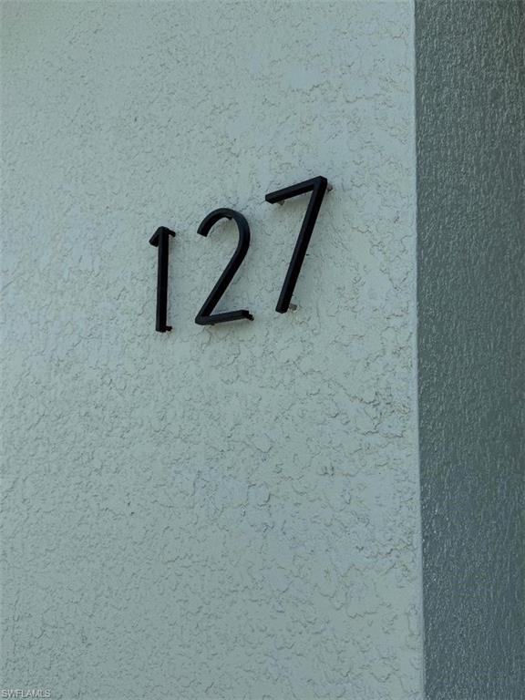 127 Carousel Ave Property Photo 2