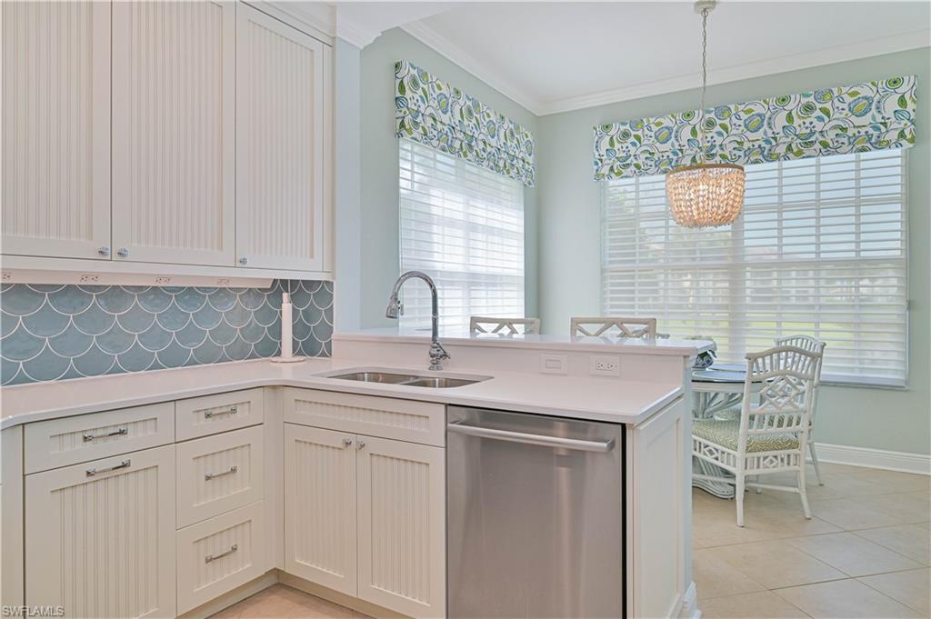 5000 Royal Shores Dr 101 Property Photo 12