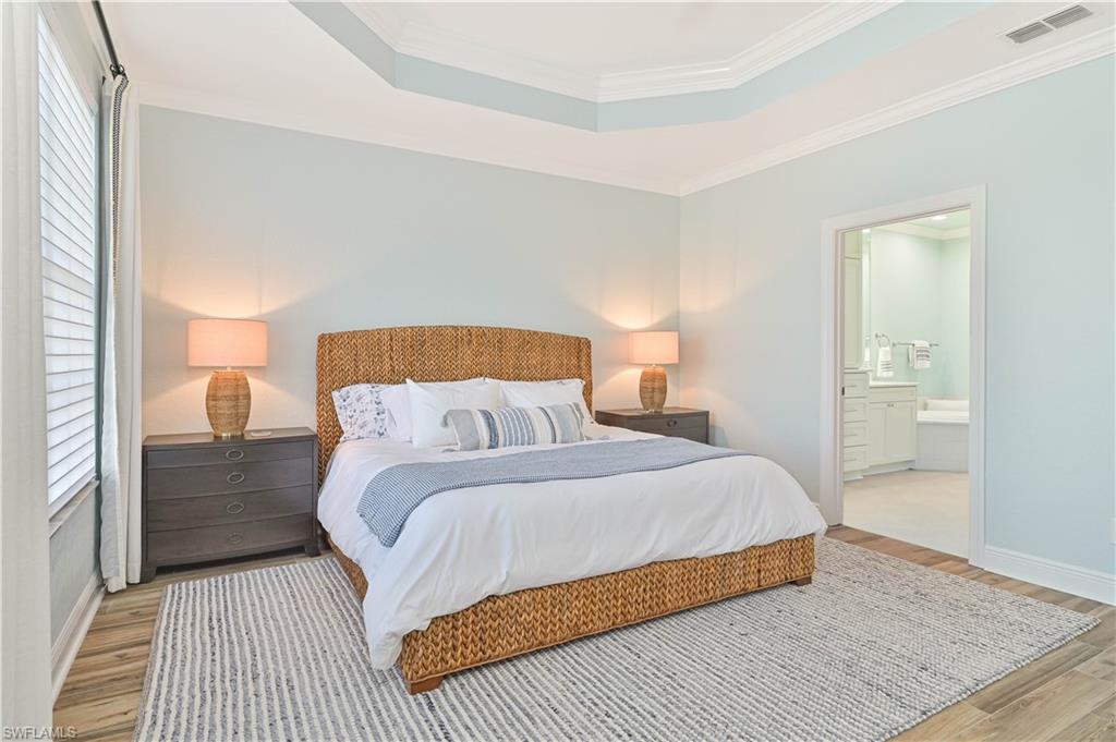 5000 Royal Shores Dr 101 Property Photo 22