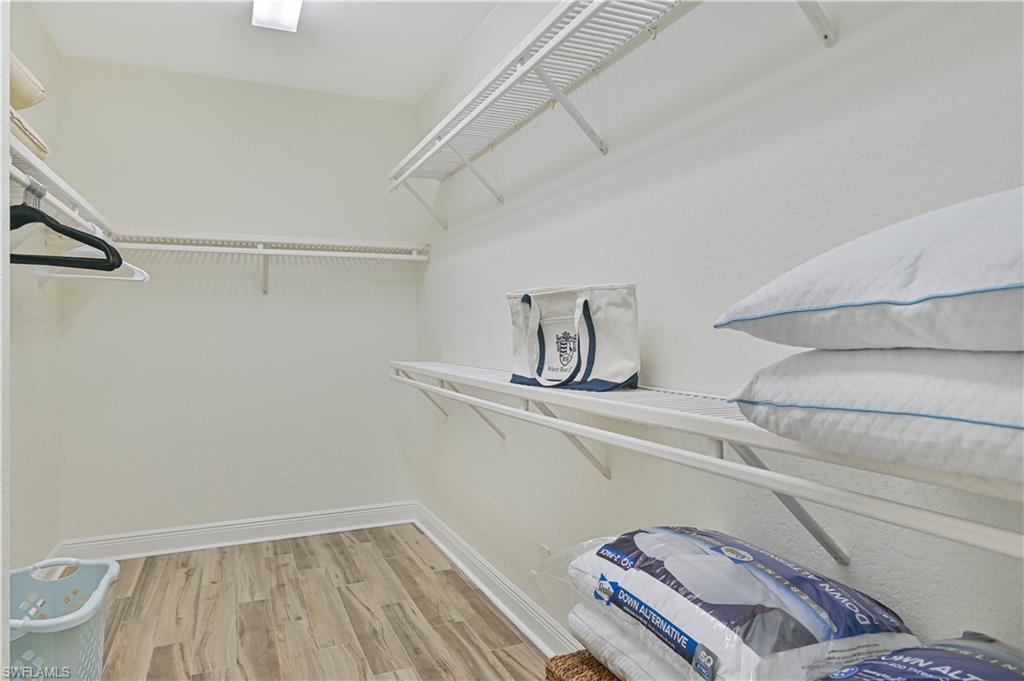 5000 Royal Shores Dr 101 Property Photo 26