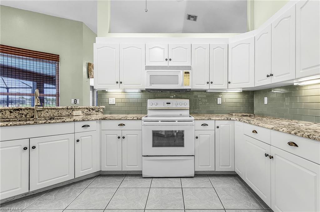 1137 Sw 37th St Property Photo 5