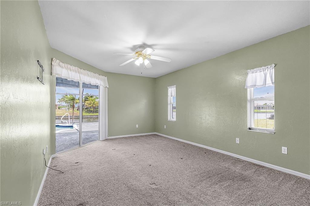 1137 Sw 37th St Property Photo 8