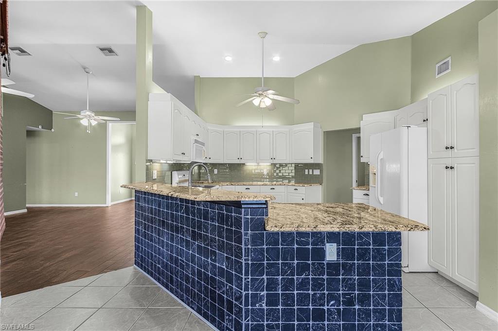 1137 Sw 37th St Property Photo 13