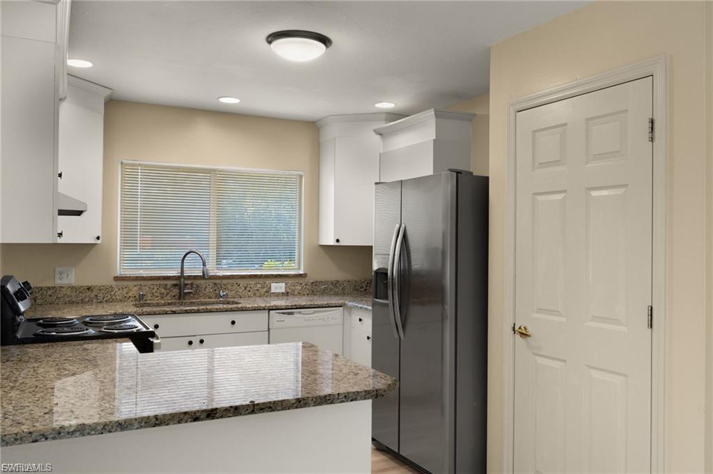 8093 Caloosa Rd Property Photo 18