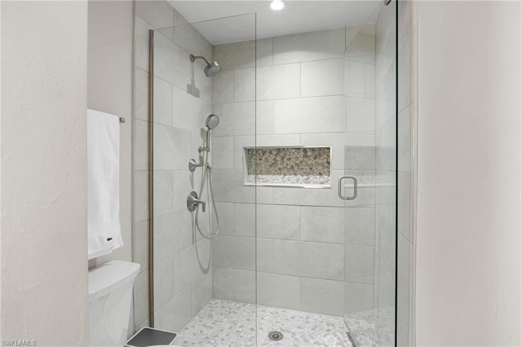 283 Palm Lake Dr Property Photo 21