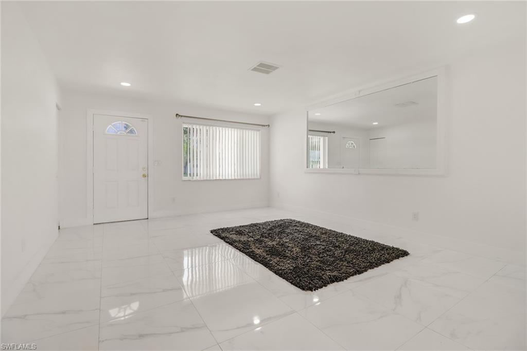 4838 Tudor Dr A Property Photo 2