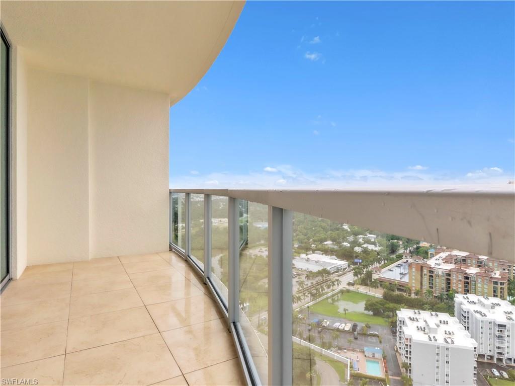 3000 Oasis Grand Blvd 2905 Property Photo 13