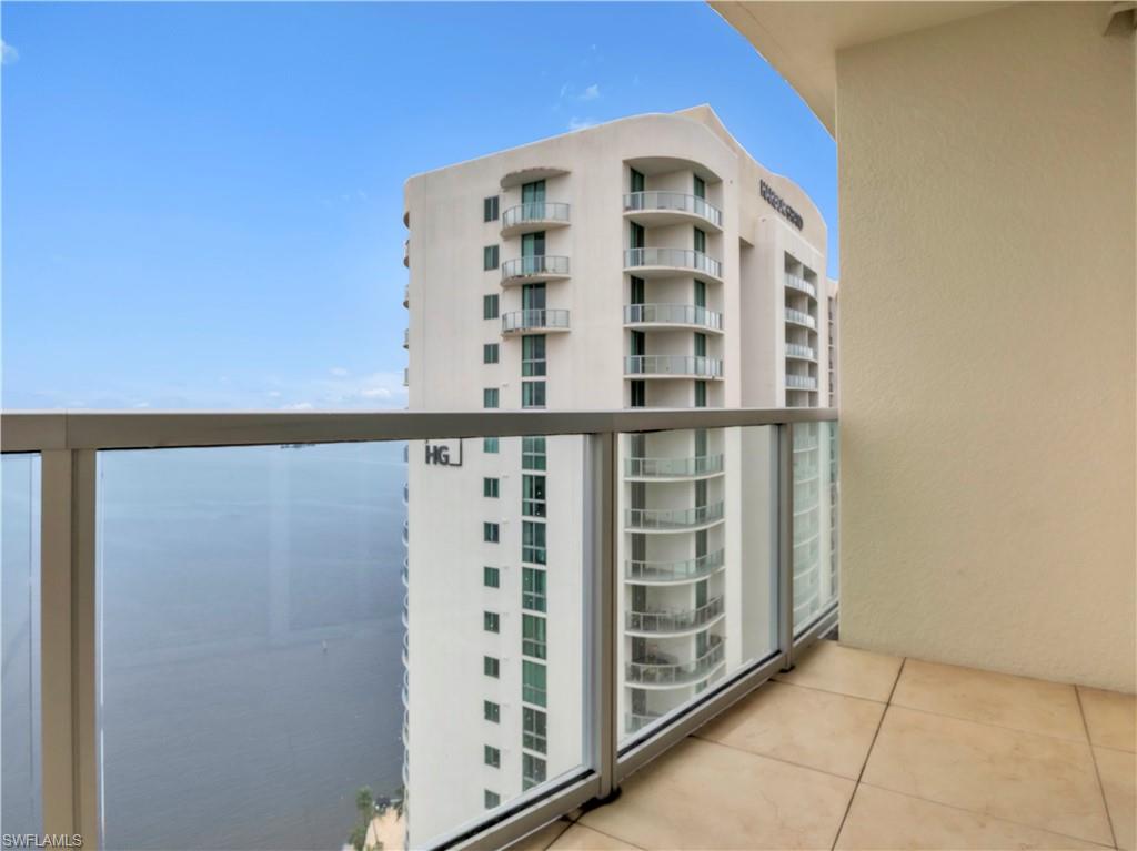 3000 Oasis Grand Blvd 2905 Property Photo 14