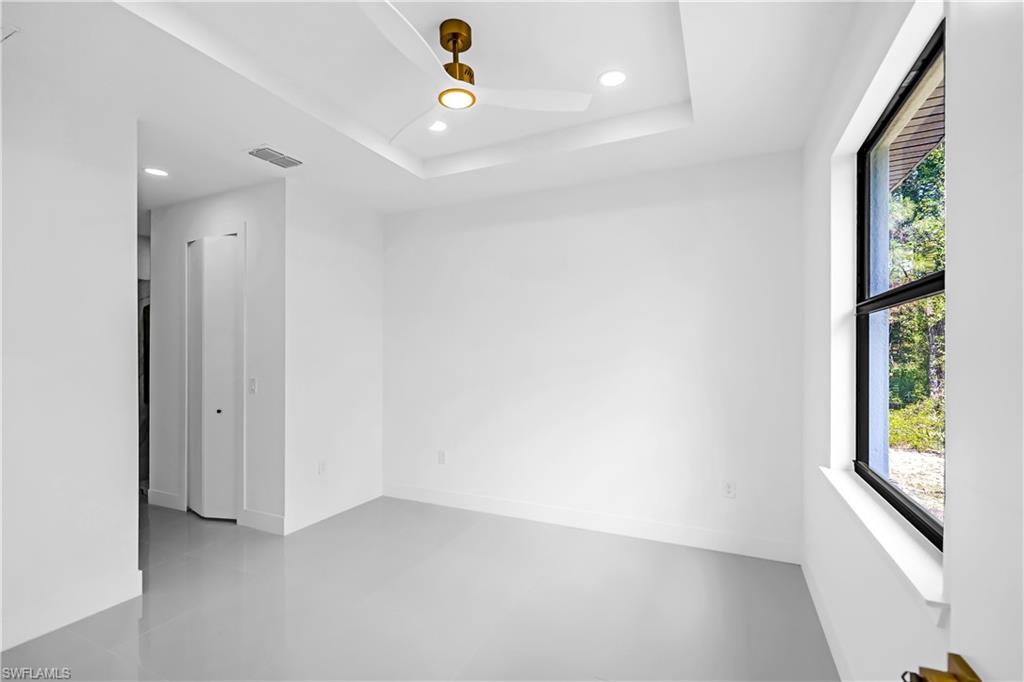 1030 Hunter St E Property Photo 25
