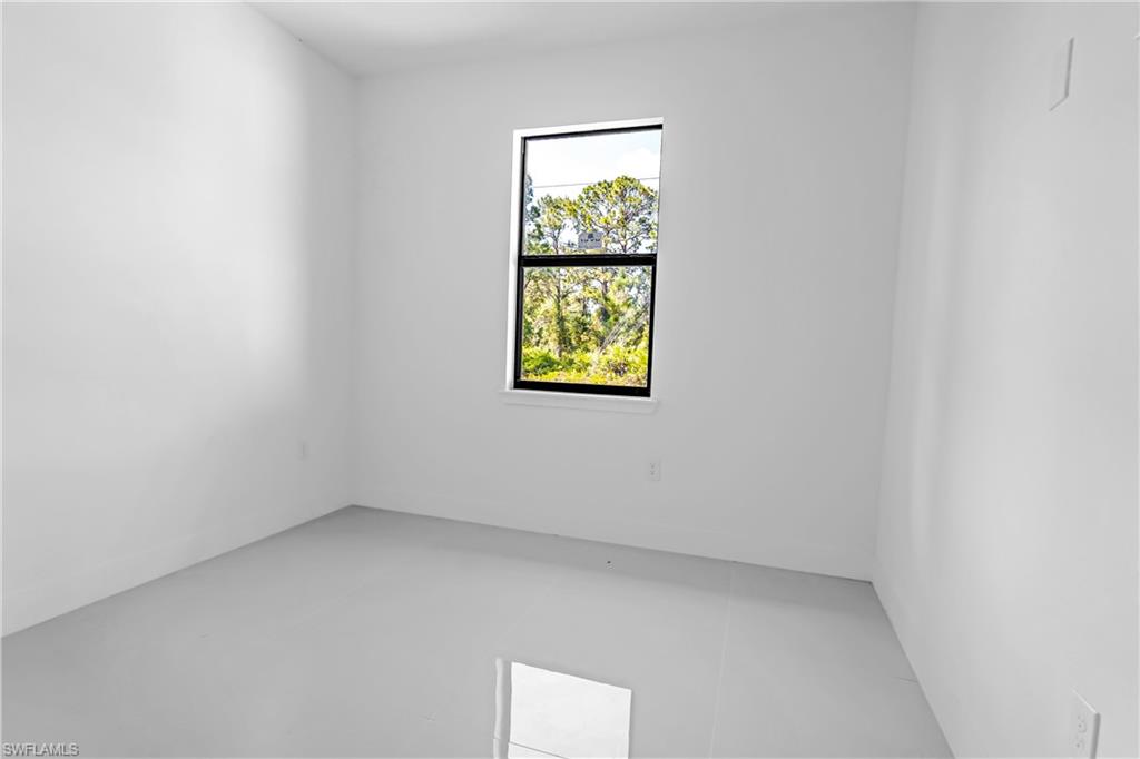 1030 Hunter St E Property Photo 33
