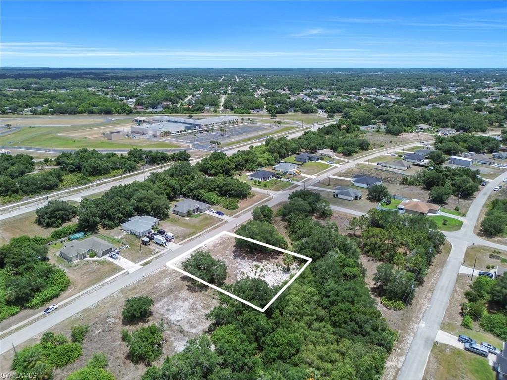 2525 Sunniland Blvd Property Photo 4