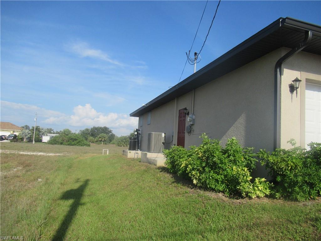 3241 Nw 41st Pl Property Photo 3