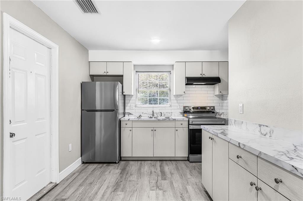 2648 Michigan Ave Property Photo 11