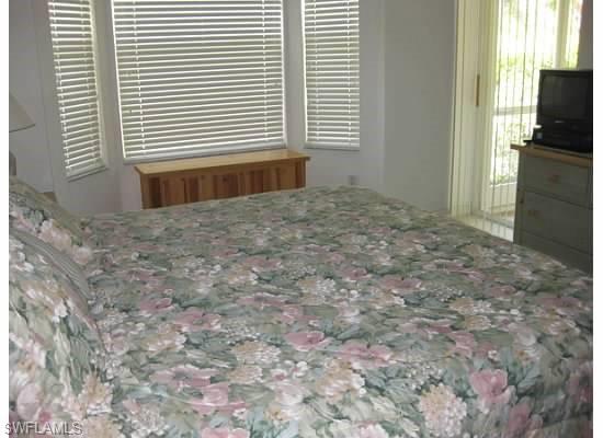 20573 Candlewood Hollow Property Photo 8