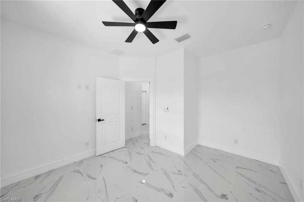 306 / 308 Bell Blvd S Property Photo 17