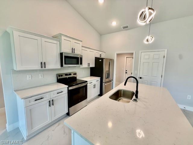 1017 Maple Ave N Property Photo 6