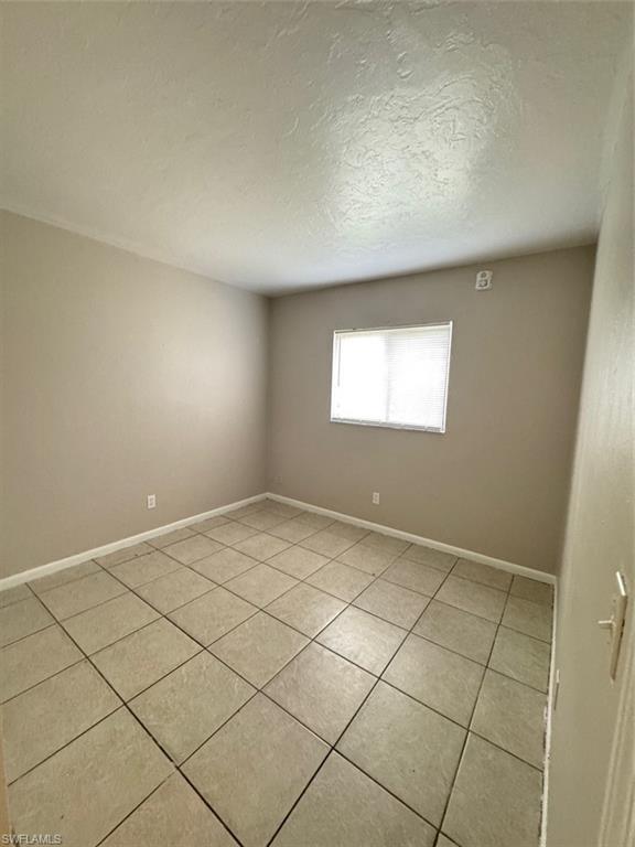 2944 Jackson St Property Photo 6