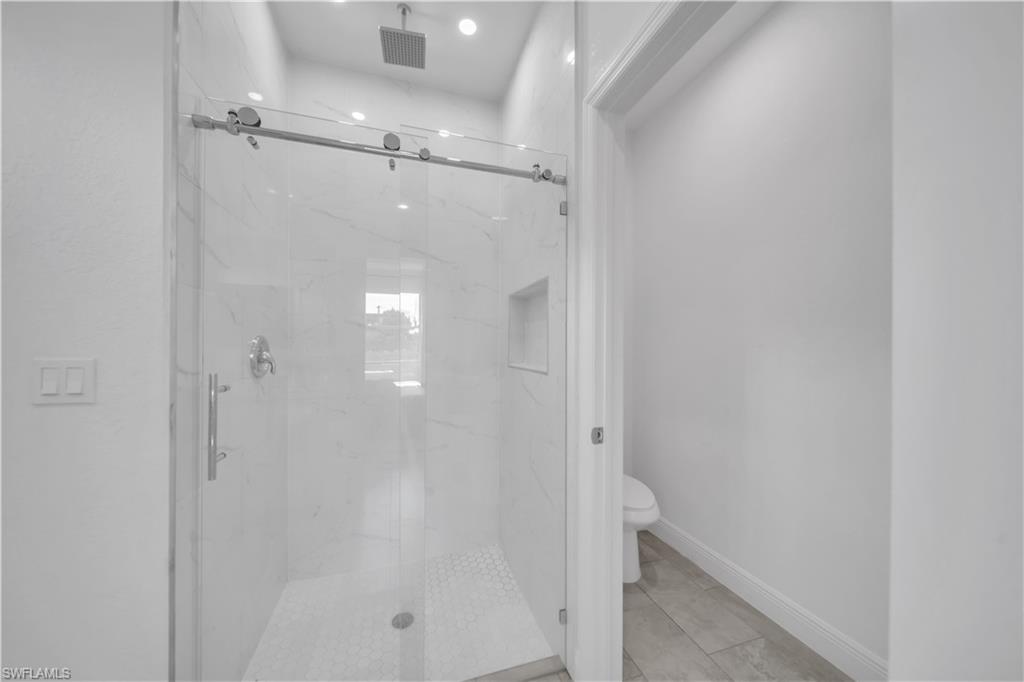 6208 Forest Ct Property Photo 33