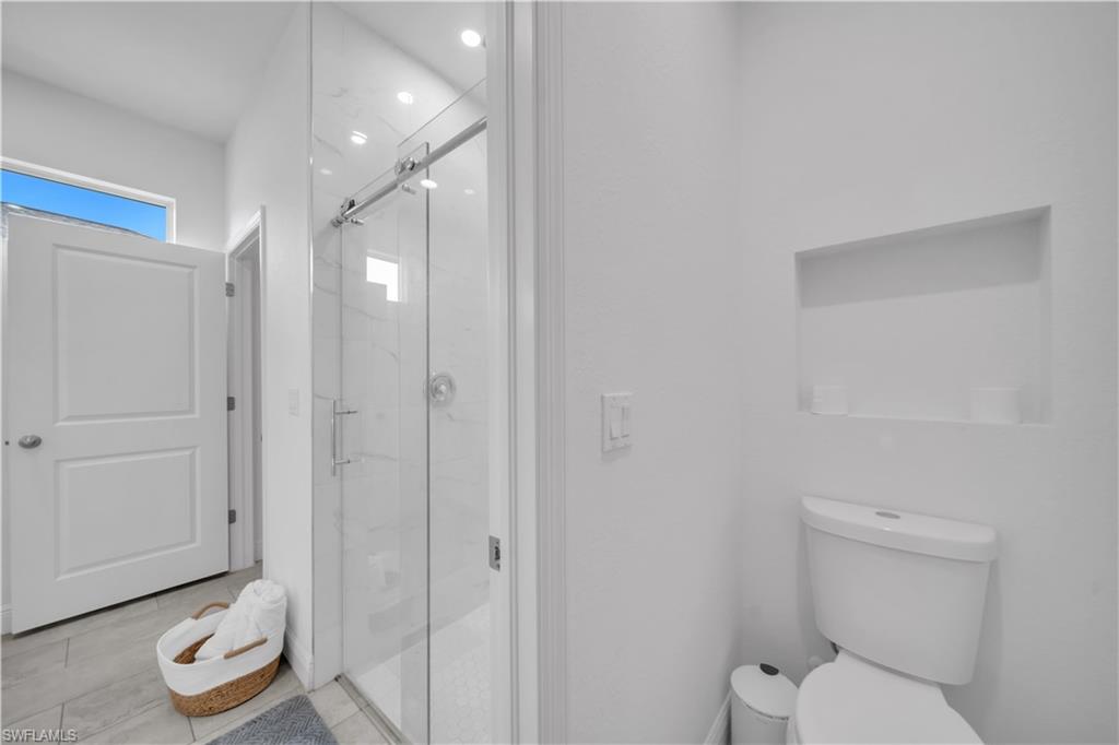 6208 Forest Ct Property Photo 34